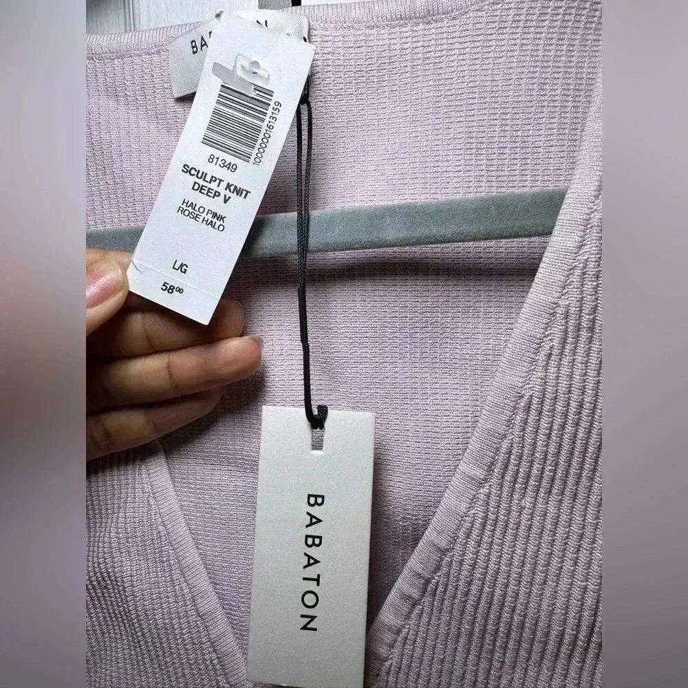 Aritzia Babaton Halo Pink Sculpt Knit Deep V Tank - Size L - Picture 3 of 4